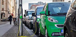 Auto naladujemy z latarni