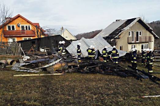 Dwugodzinna-walka-z-ogniem.jpg Dwugodzinna walka z ogniem