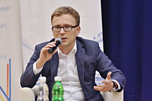 – Trzeba było się bardzo natrudzić, żeby inni zrozumieli, że jestem radnym po to, żeby realnie zmienić coś w tym mieście – mówił Grzegorz Kądzielawski, jeden z najmłodszych radnych w historii tarnowskiego samorządu Grzegorz Kadzielawski