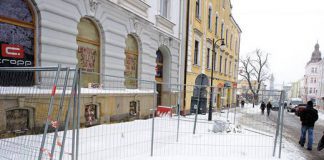 Handlujacy w przy Krakowskiej