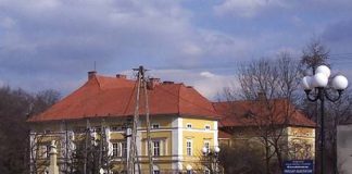 Radlow szkola zagrozona