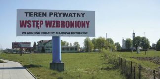 Zglobice zamkniete boisko