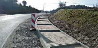 Zurowa chodnik schody