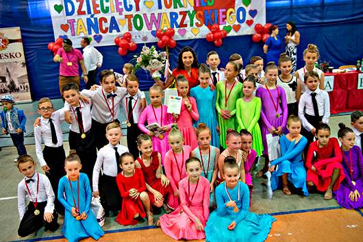 Już od kilku lat w Brzesku i Bochni działają dziecięce grupy tańca towarzyskiego brzesko turniej tanca