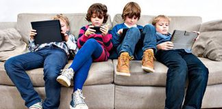 dzieci smartfony