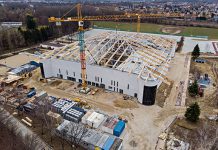 hala widowiskowa klapa