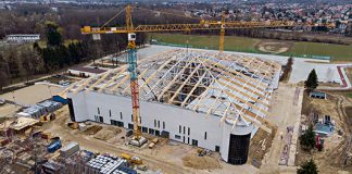 hala widowiskowa klapa