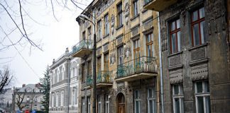 kamienica remont odlozony