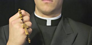 Były kleryk żąda odszkodowania