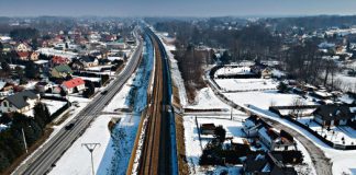 kolej podzielila wies