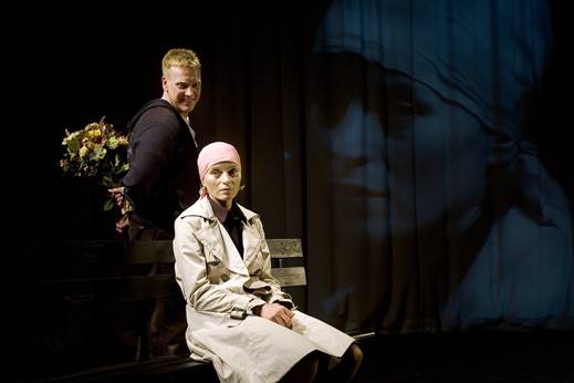 kultura_jablko.jpg W małżeńskim trójkącie