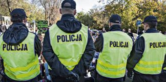 WminionymrokudoKomendyMiejskiejPolicjiwTarnowiedotarłoskargnamundurowych.Sześćuznanychzostałozazasadne,byłokilkanaganiostrzeżeńdlapolicjantów