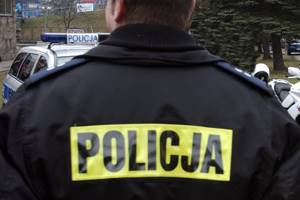 Mocno poranił żonę, później się powiesił Mocno poranił żonę, później się powiesił