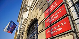 tarnow samorzadowcy podwyzki