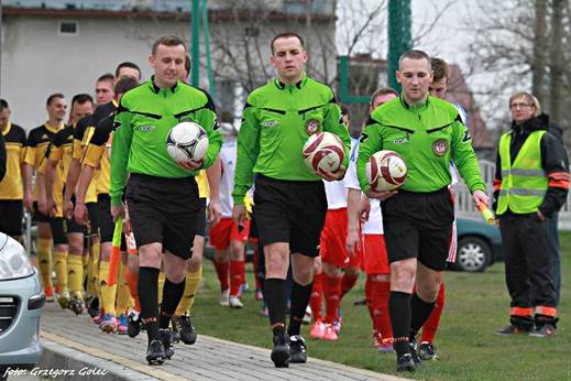 trudne-zycie-sedziego.jpg trudne zycie sedziego