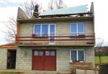 Wiało mocno, zniszczeń niewiele wiatr