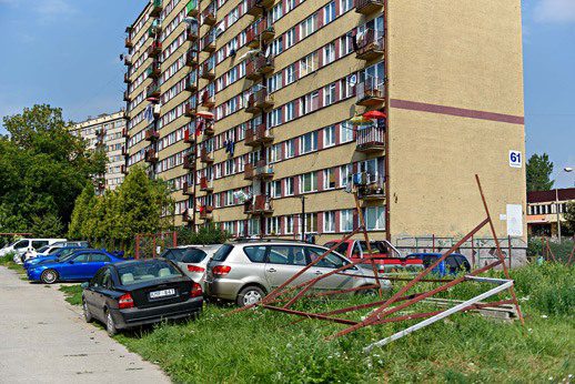 wraki_pod_blokiem.jpg wraki pod blokiem