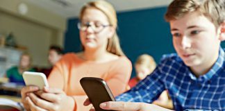 zakaz telefonow w szkole