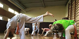 trening klubu capoeira brasil w tarnowie