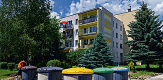 smietniki polpodziemne