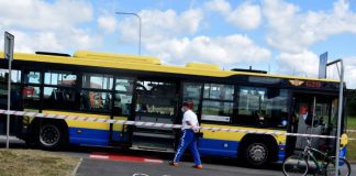 Wypadek Potrąconyrowerzystauderzyłgłowąokrawężnik