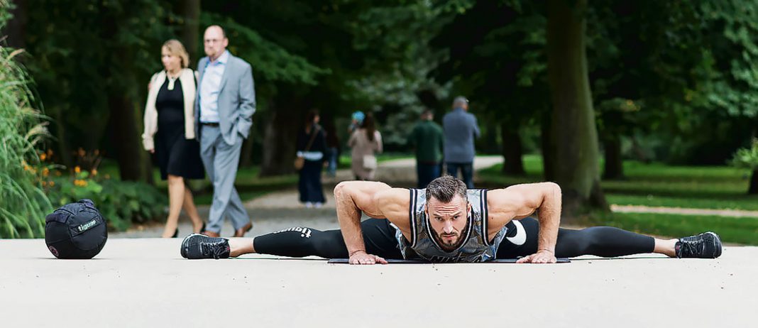 ArkadiuszOstręga Uleczyćniezdrowemyśli