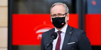 Adam Niedzielski: Trzecia fala się rozpędza