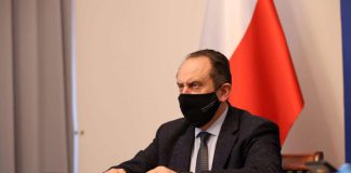 HotelwiceministraGut Mostowegoprzyjmujegościmimozakazu