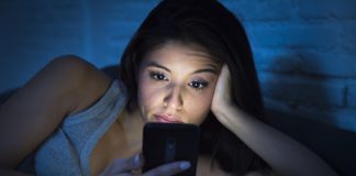 Ostręga niebieskie światło