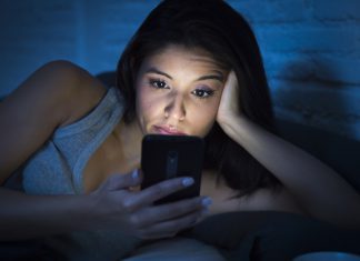 Ostręga niebieskie światło