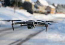 Sztuczne skrzydła fotografa Drony do szybkiej rejestracji