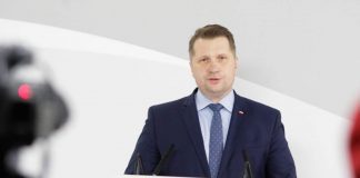 Powrót uczniów do szkół w lutym? Jest decyzja