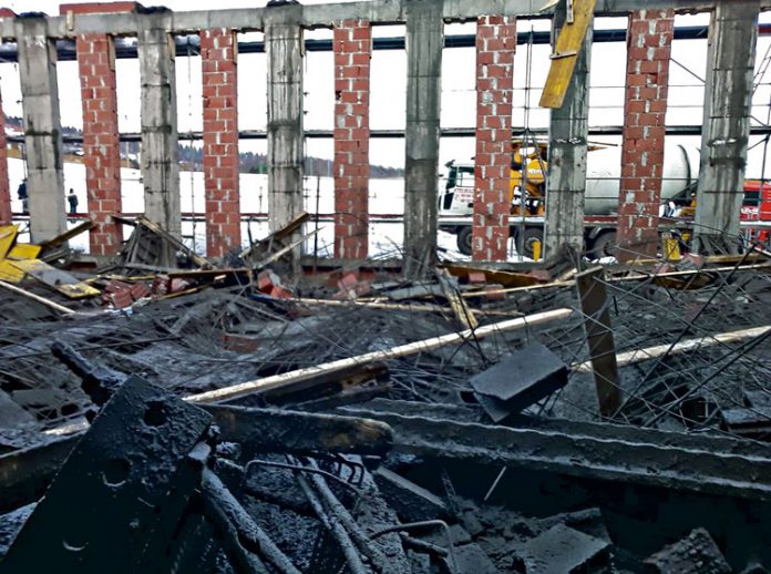 Żurowa zawaliłasięhalasportowa