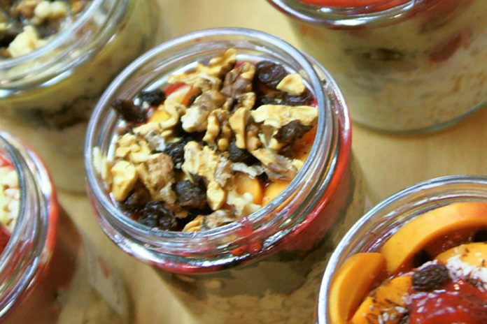 Kasza jaglana w słoiku