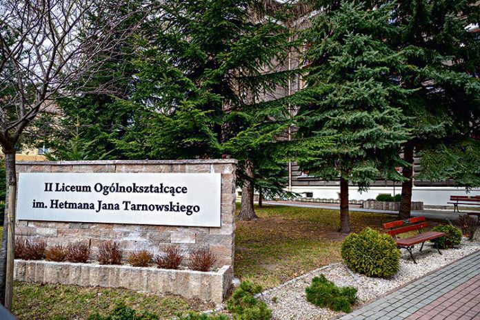 Rozstrzygnięto konkursy na dyrektorów tarnowskich placówek oświatowych