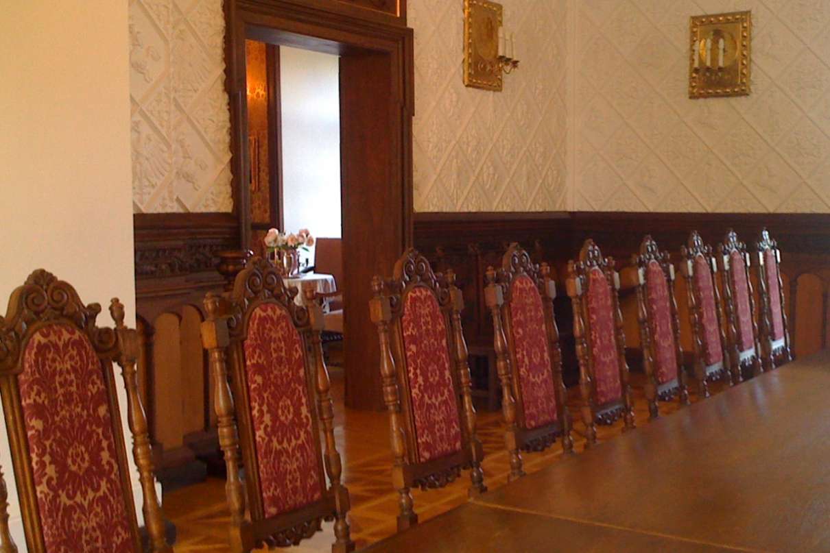 Jedna z zamkowych sal