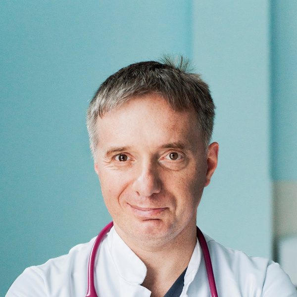 dr Paweł Basiukiewicz