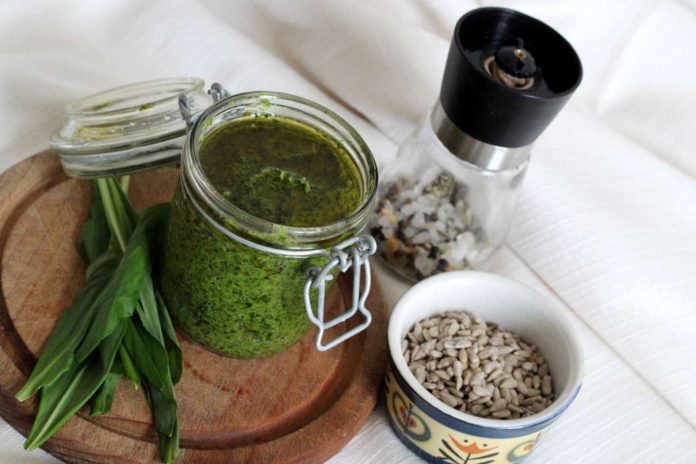 Pesto z czosnku niedźwiedziego