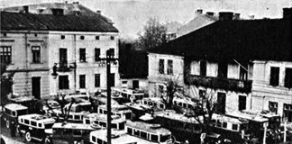Tarnów Stacjaautobusowawokresiemiędzywojennym