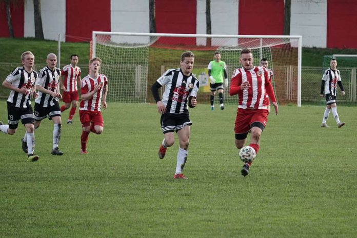 4. liga. Tarnovia górą w derbach Tarnowa