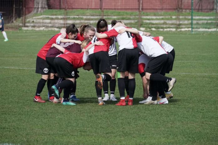 Tarnovia-Tarnów-Piłka-Kobiet-Futbol Wygrały dla prezesa