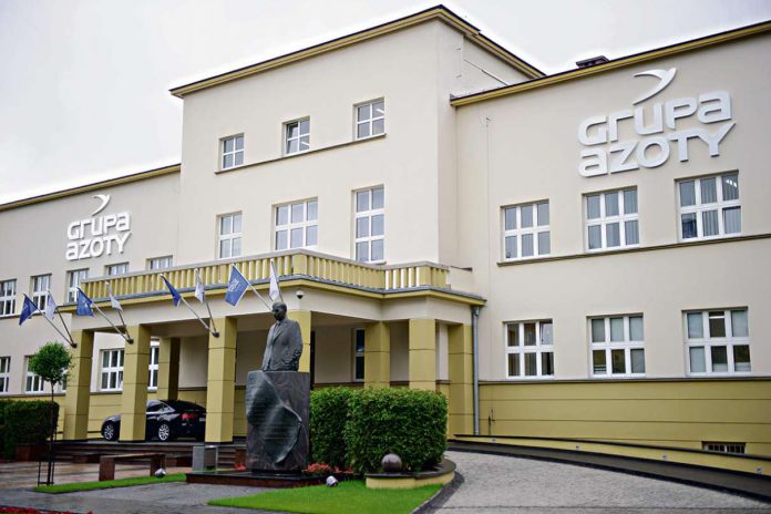 TarnówzwróciGrupieAzotymlnzł