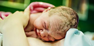 Brzesko - Urodziła dziecko w korytarzu