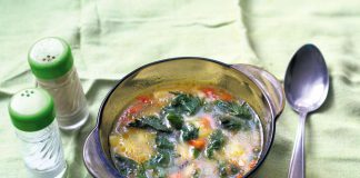Zupa z pokrzywą