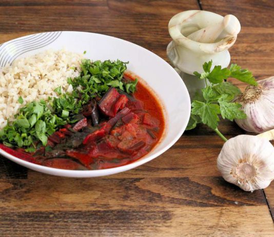 Curry z botwinki i bakłażana