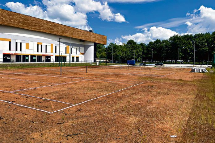 Korty tenisowe w Mościach zastąpi parking