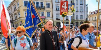 Piesza pielgrzymka ponownie w formie sztafety