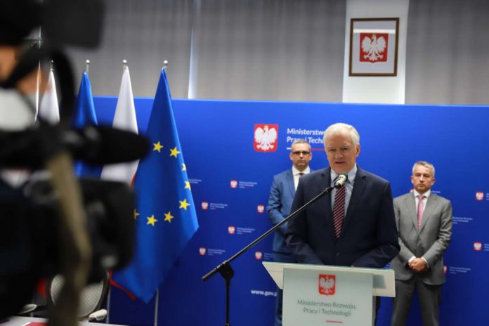 Lex TVN. Politycy komentują ustawę proponowaną przez PiS