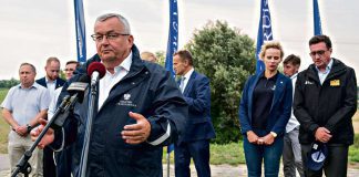 Rozbudowa wałów Białej z nielegalnymi wysypiskami śmieci