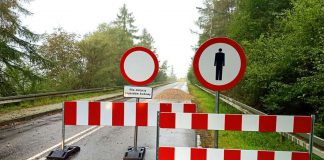 Zamknięty most w Ostrowie